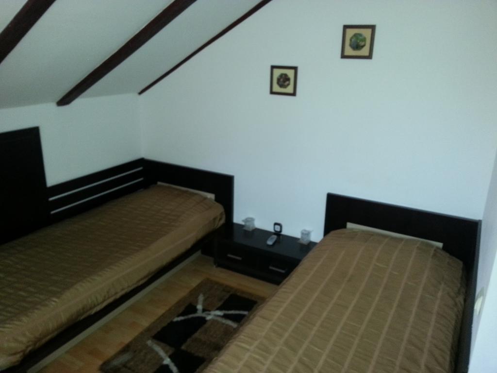 Pension Ambiance Iasi Exterior photo